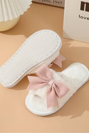 Bow Knot Decor Plush Slippers | US6-11: As shown / Standard / US9.5 (CN41)