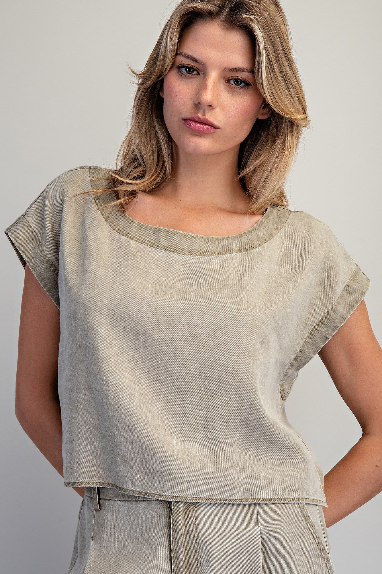 Rebecca Button Back Cropped Top