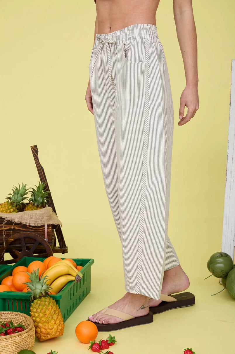 Zucca Baggy Stripe Barrel Tapered Ankle Crop Pants