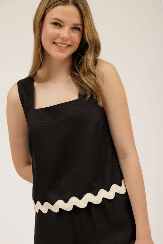 Elena Contrast Wavy Hem Sleeveless Top and Short Set