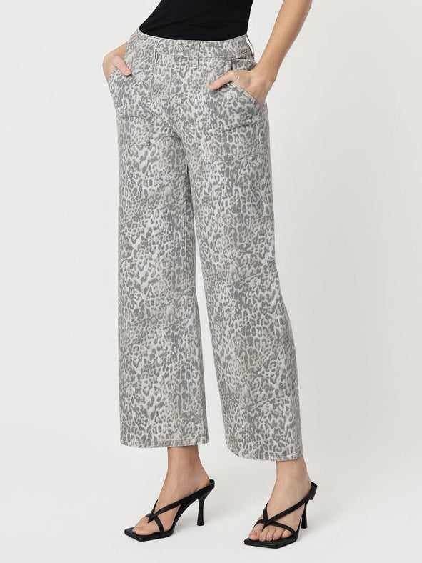 Cheater High Rise Patch Pocket Baggy Wide Jeans