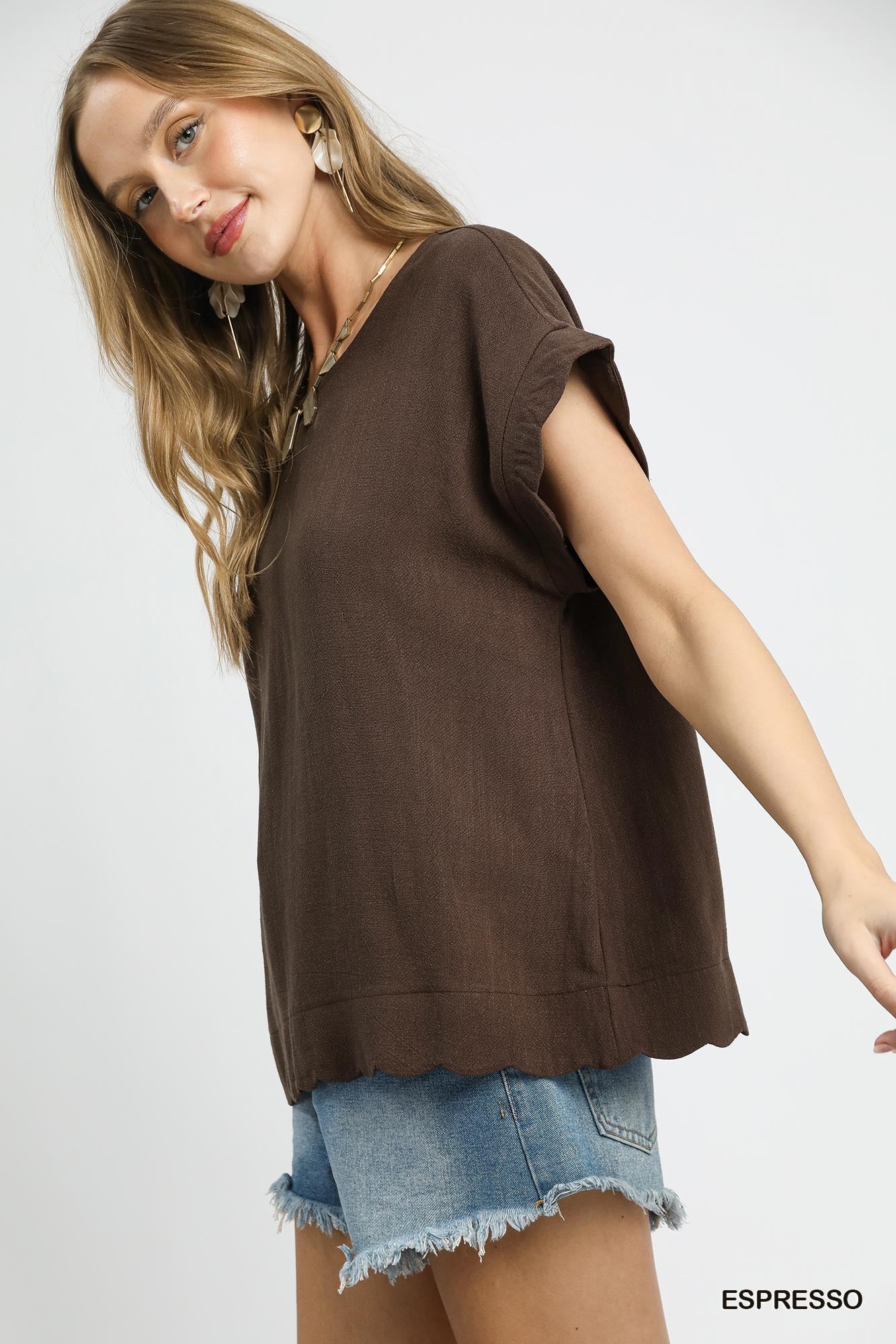 Miranda Scallop Edge Linen Blend Top