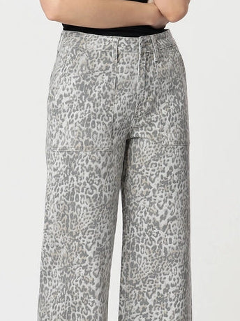 Cheater High Rise Patch Pocket Baggy Wide Jeans