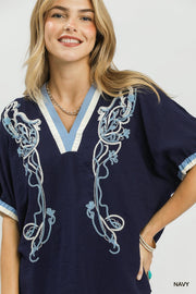 Arlowe Embroidered V-Neck Short Sleeve Tunic
