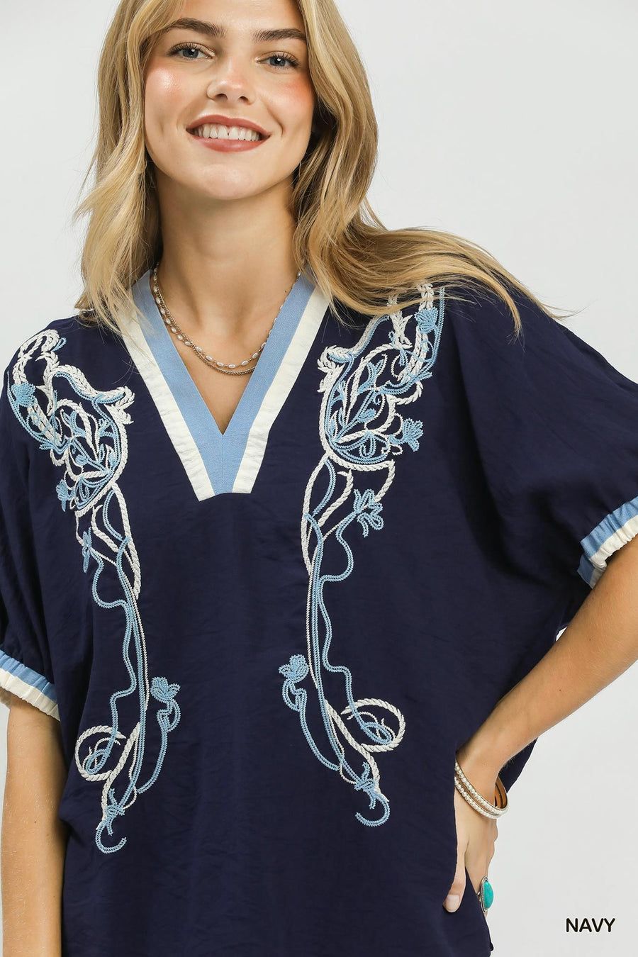 Arlowe Embroidered V-Neck Short Sleeve Tunic