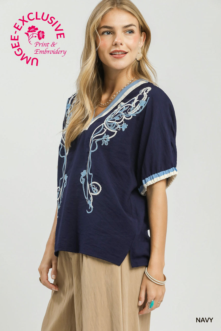Arlowe Embroidered V-Neck Short Sleeve Tunic