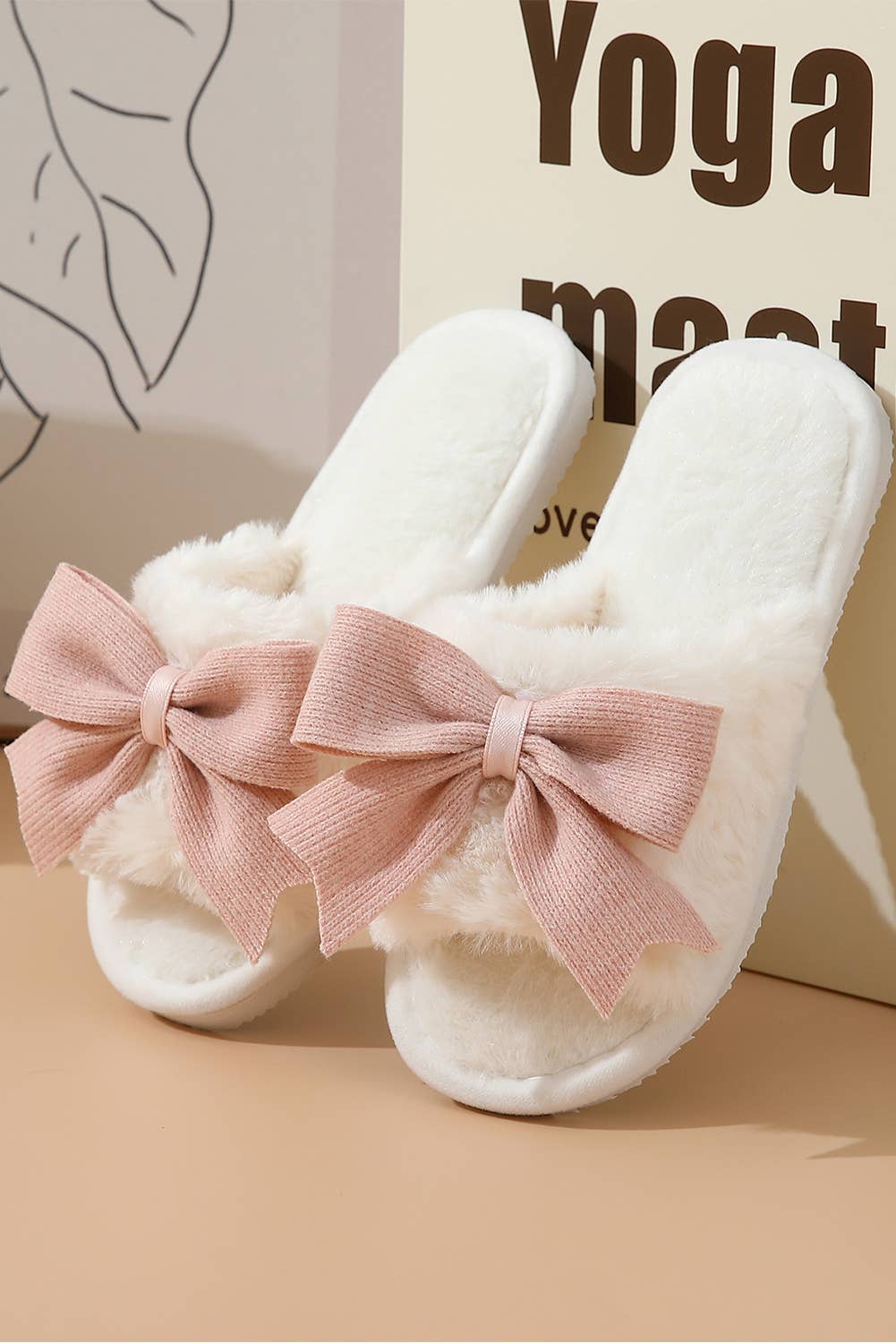 Bow Knot Decor Plush Slippers | US6-11: As shown / Standard / US6 (CN37)