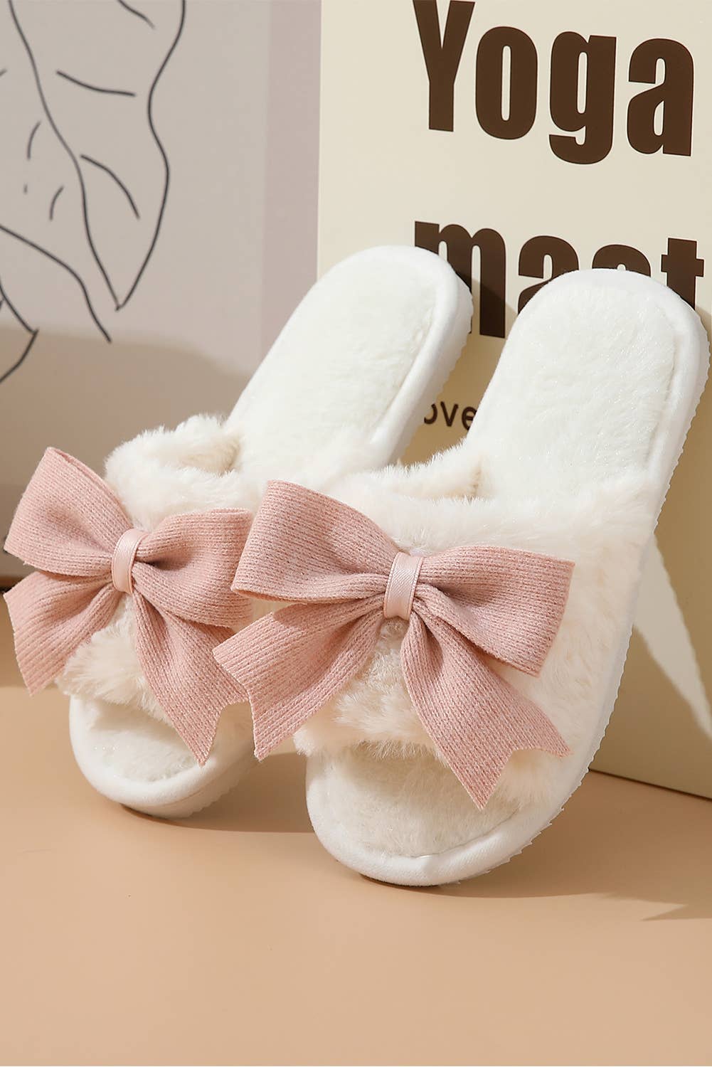 Bow Knot Decor Plush Slippers | US6-11: As shown / Standard / US10 (CN42)