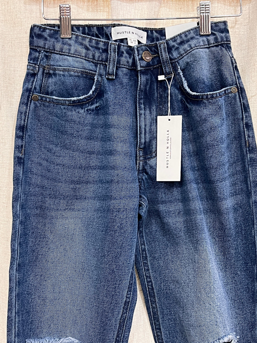 Ava Custom Exclusive Low Rise Distressed Straight Fit Jeans