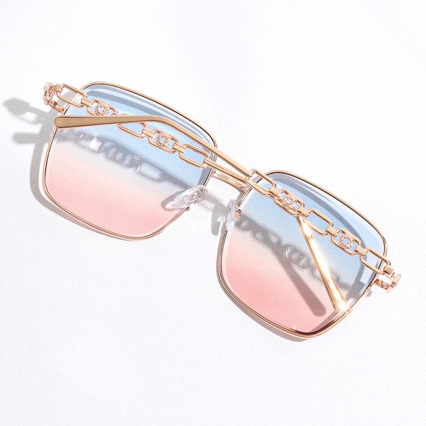 Top Gun II Colorful Lenses Gradient Aviator Sunglasses with Chain Detail