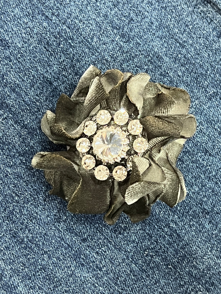 Vintage Velvet Flower Slide Accessory