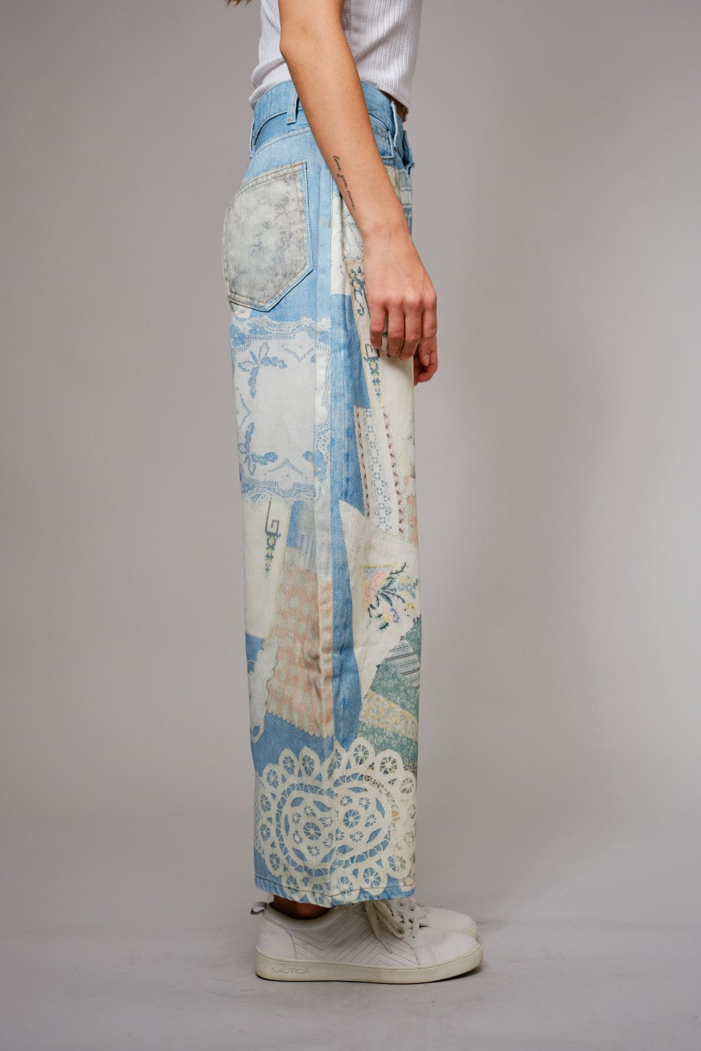 Granny's Quilt Patch Print Barrel Leg Jeans