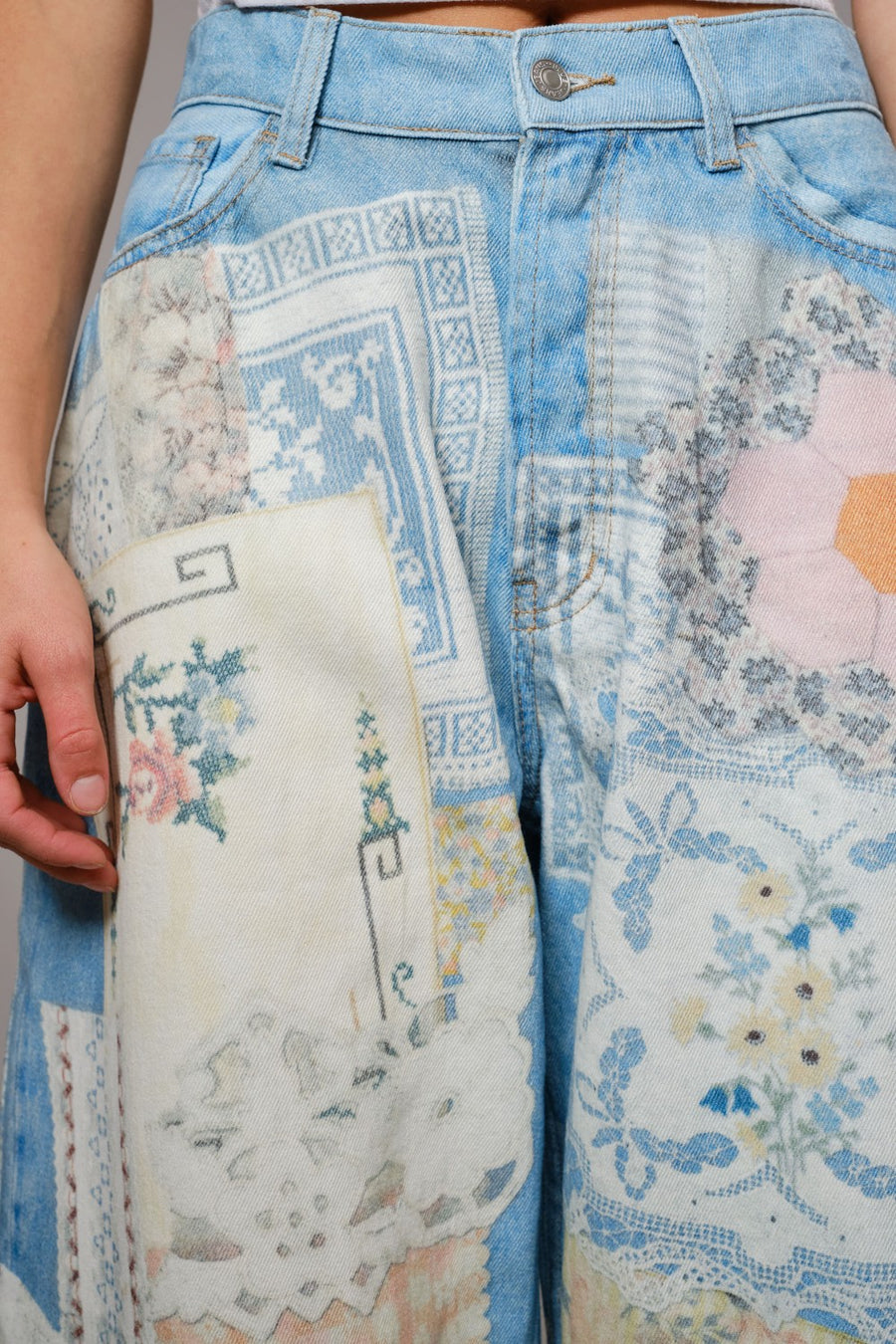 Granny's Quilt Patch Print Barrel Leg Jeans