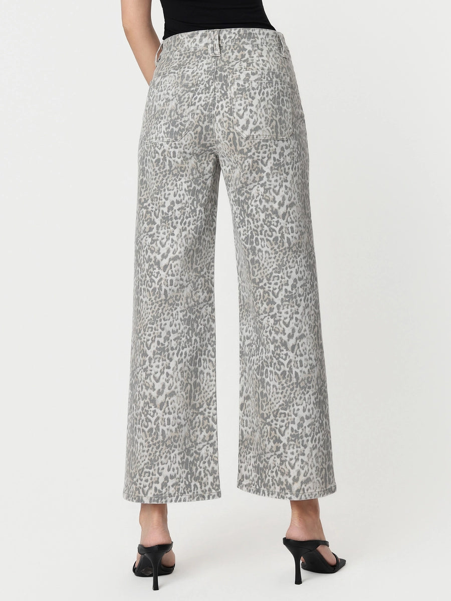 Cheater High Rise Patch Pocket Baggy Wide Jeans