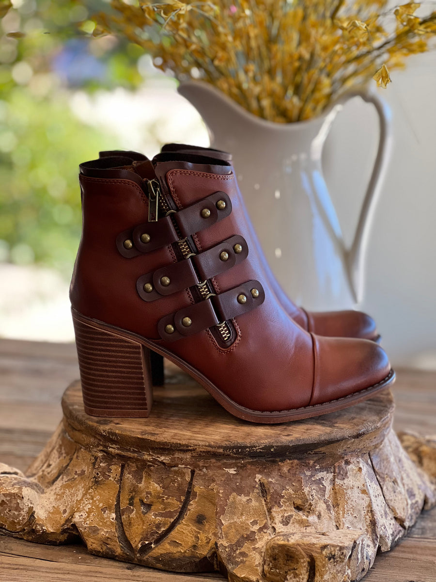 Cole Round Toe Ankle Boot