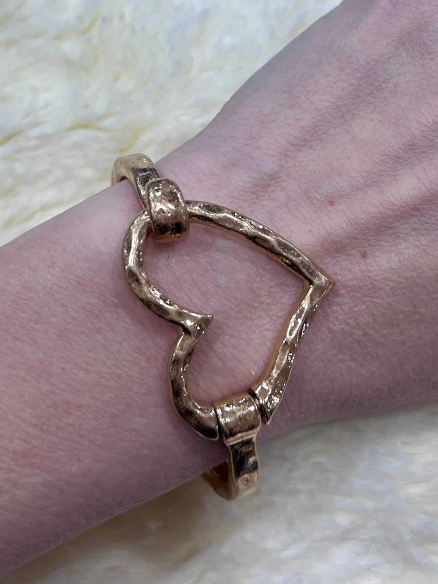 Meghan Browne Mason Gold Heart Bracelet