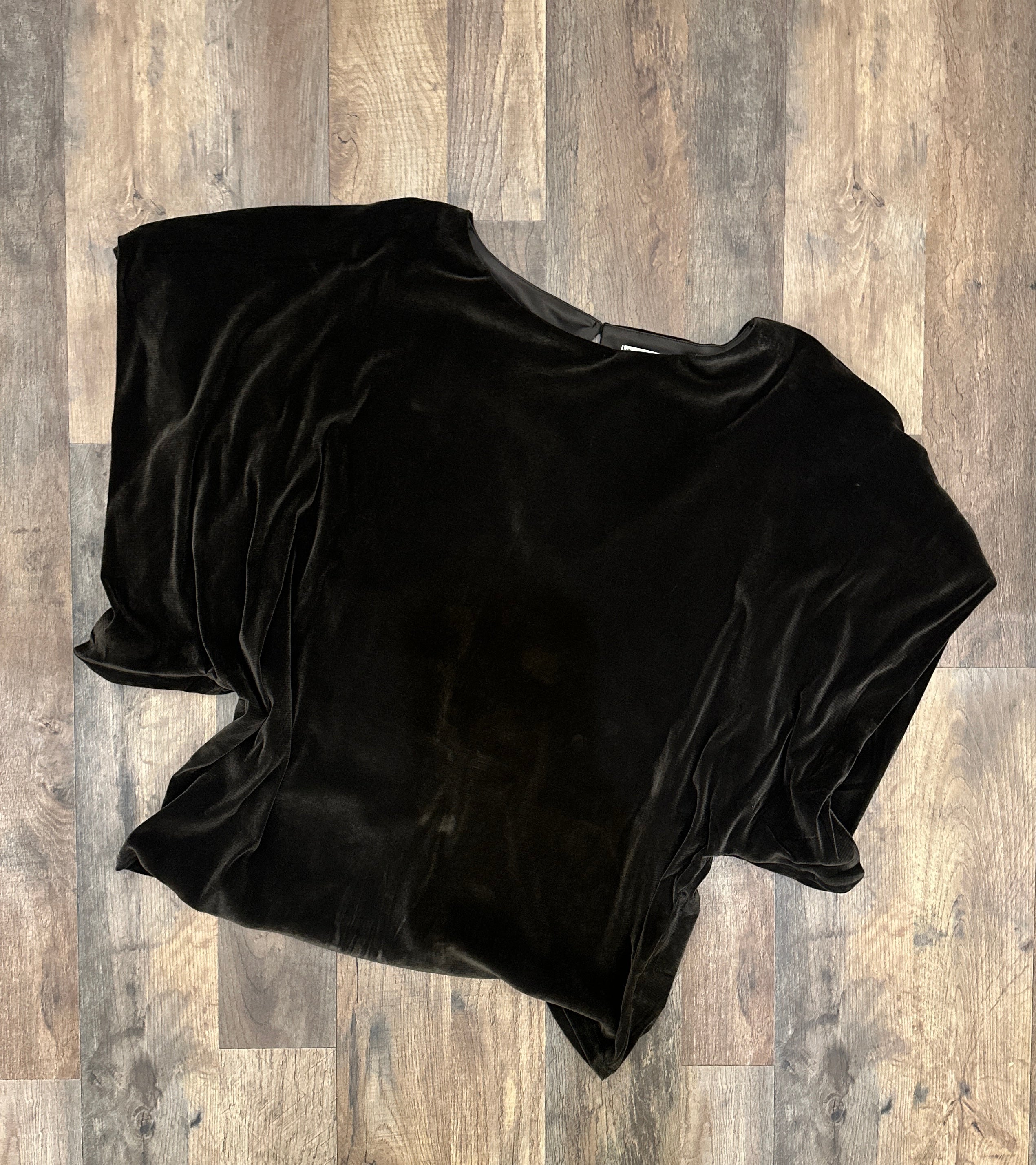 Jessamine Kimono Sleeve Velvet Top