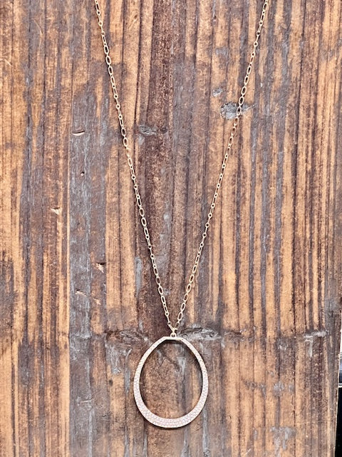 Long Chain Pendant Necklaces
