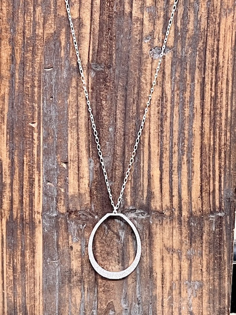 Long Chain Pendant Necklaces