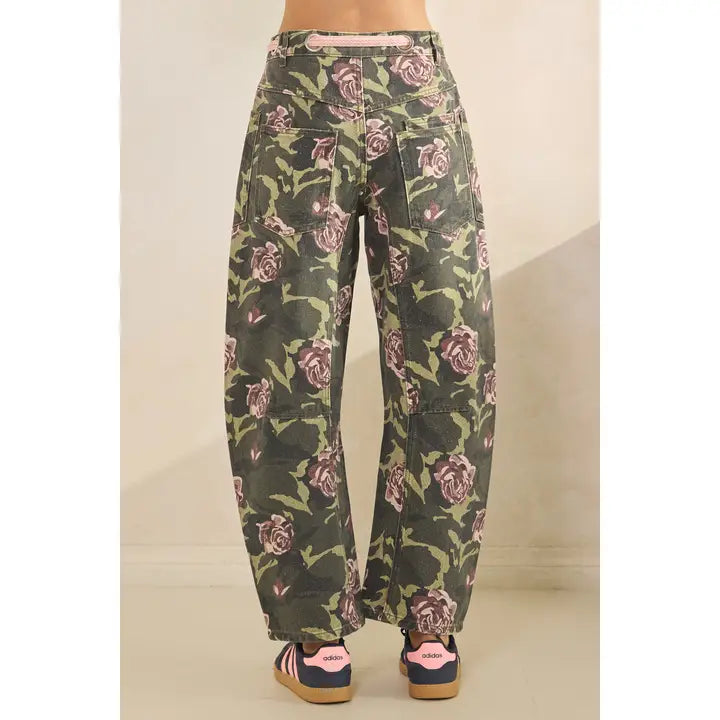 Camo-N-Roses Printed Barrel Jeans
