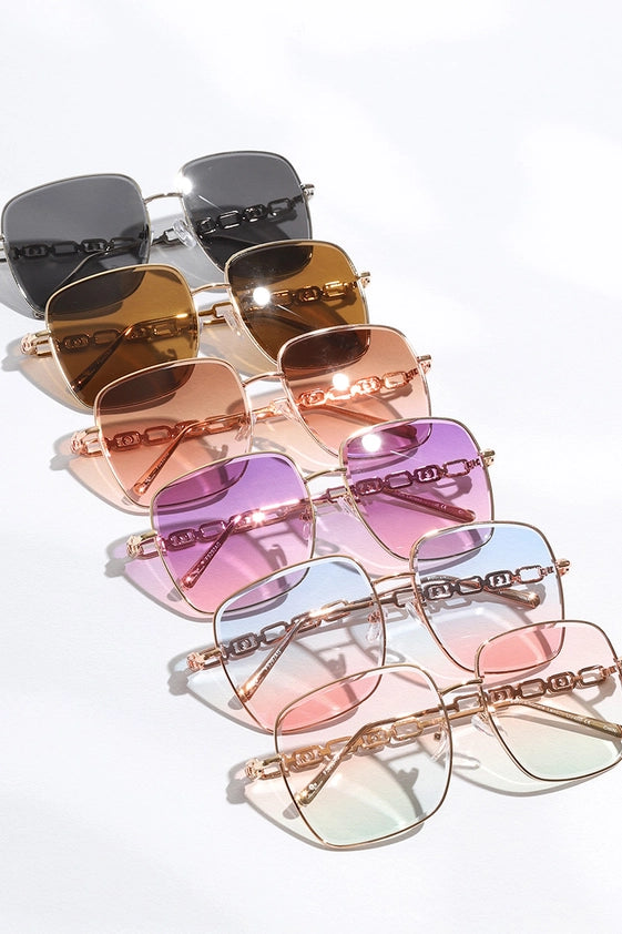 Top Gun II Colorful Lenses Gradient Aviator Sunglasses with Chain Detail