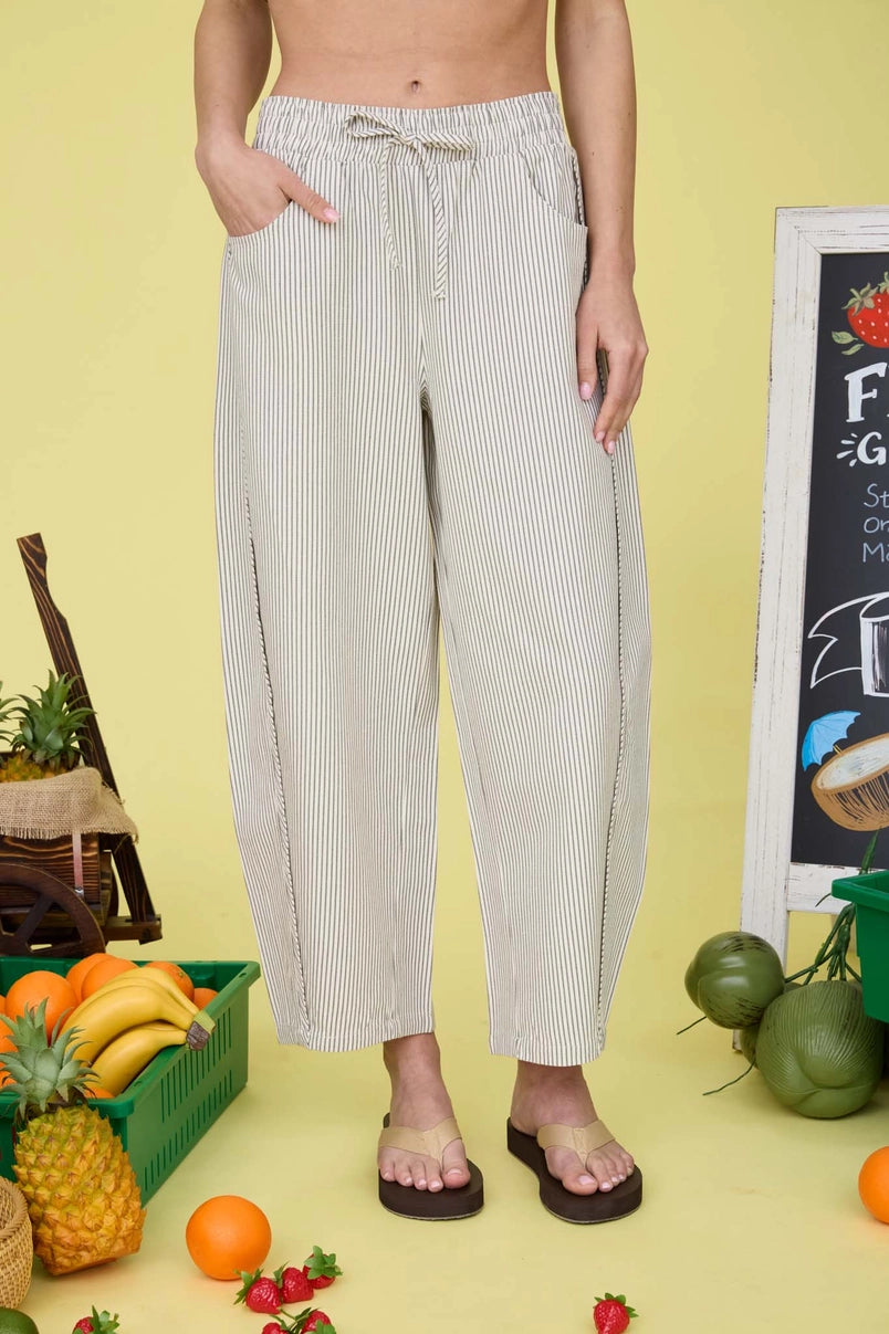 Zucca Baggy Stripe Barrel Tapered Ankle Crop Pants