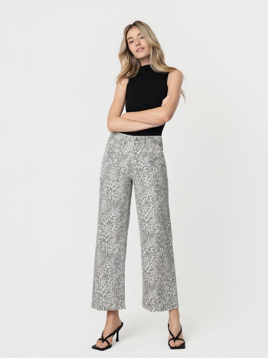 Cheater High Rise Patch Pocket Baggy Wide Jeans