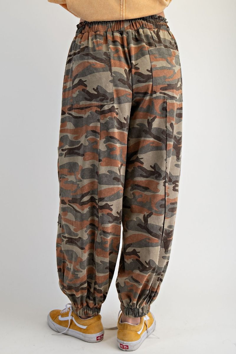 Sargeant Camo Print Washed Knit Jogger Pants