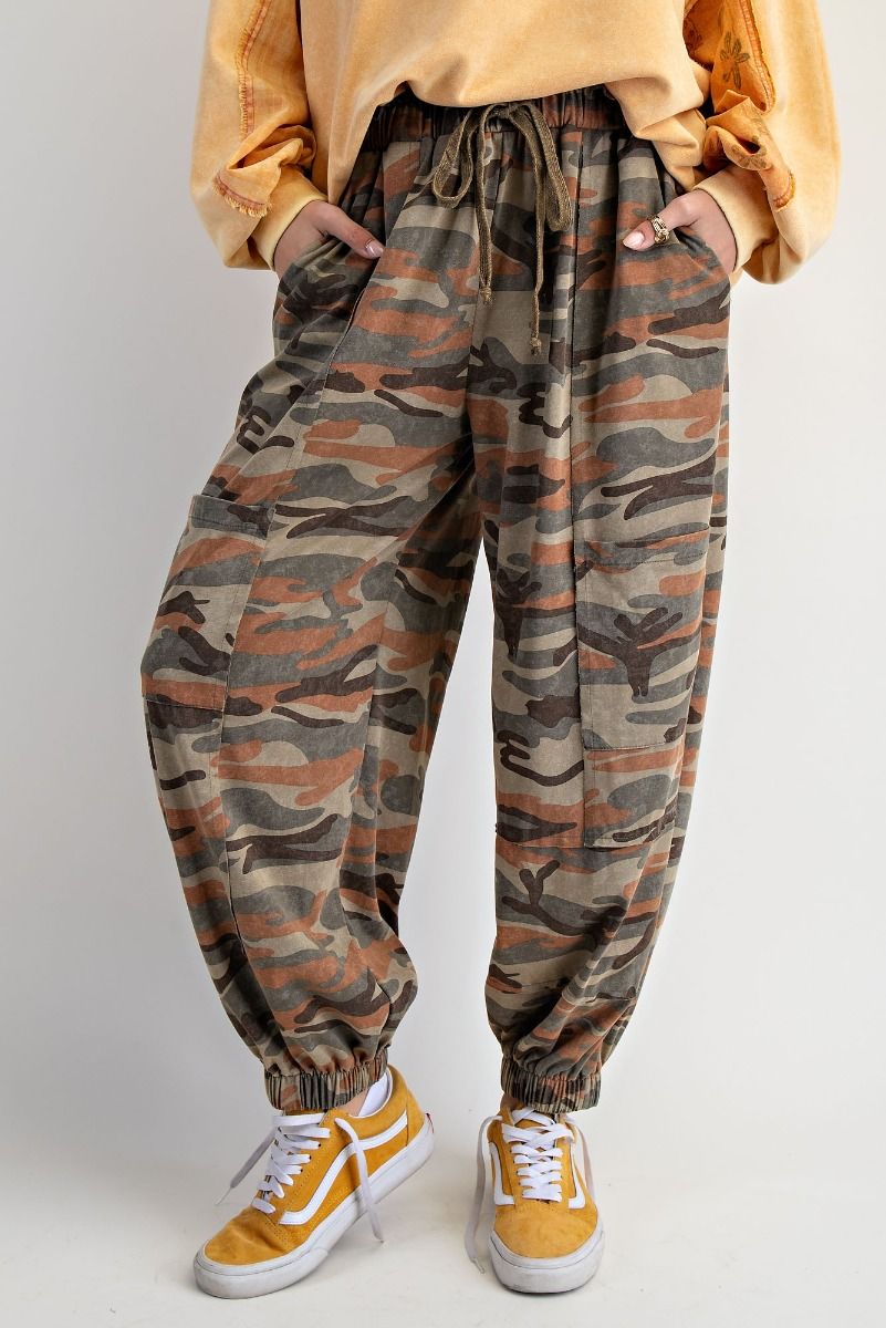 Sargeant Camo Print Washed Knit Jogger Pants