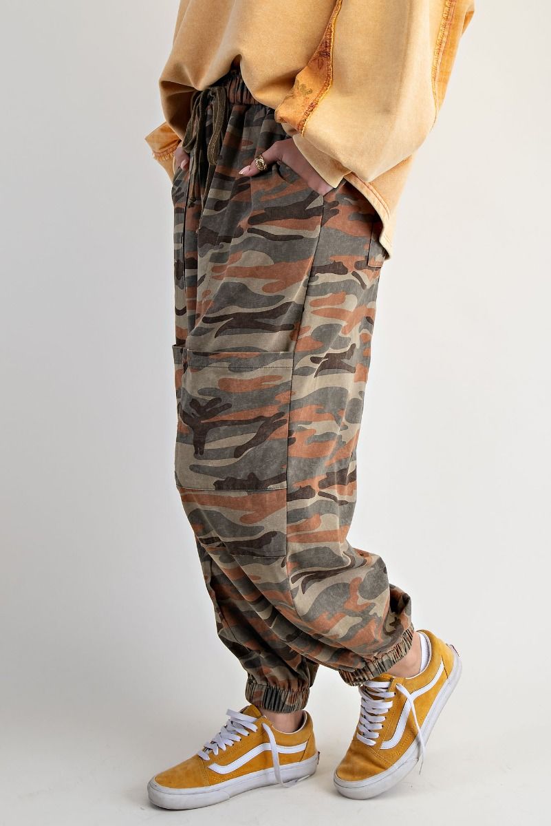 Sargeant Camo Print Washed Knit Jogger Pants