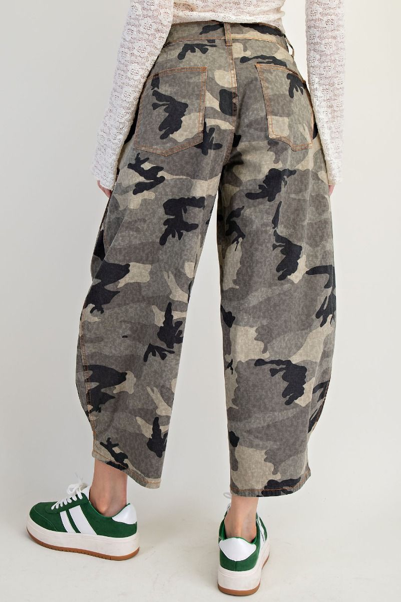 Camo Print Washed Twill Barrel Leg Pants