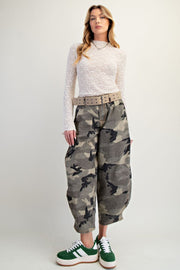 Camo Print Washed Twill Barrel Leg Pants
