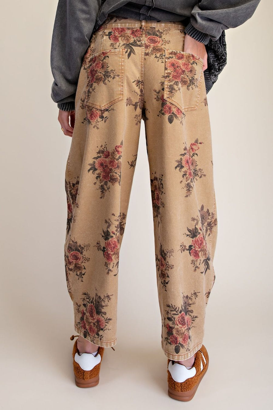 Le Fleur Floral Roses Vintage Washed Barrel Pants