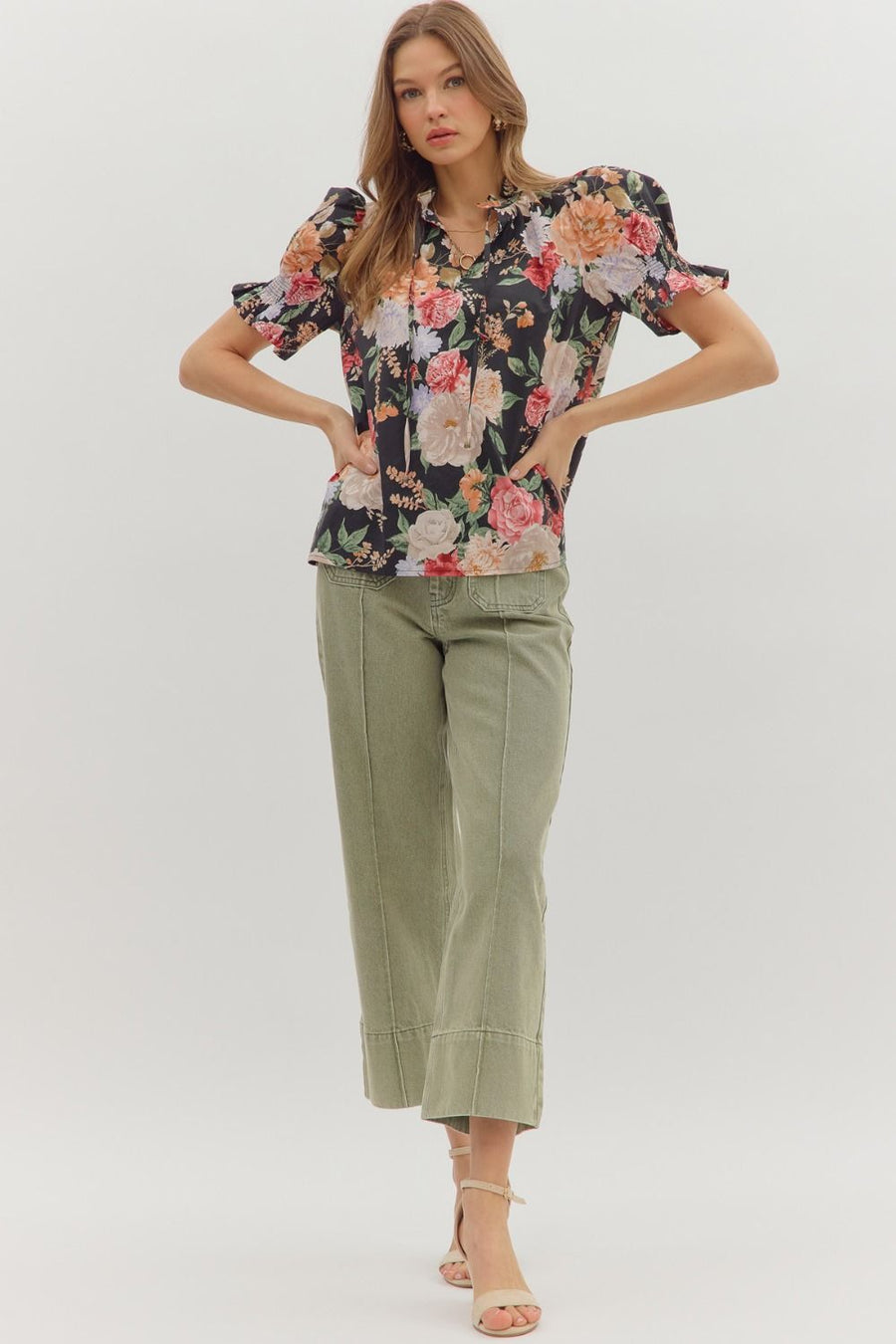 Baroness Garden Roses Floral Print Short Sleeve Top