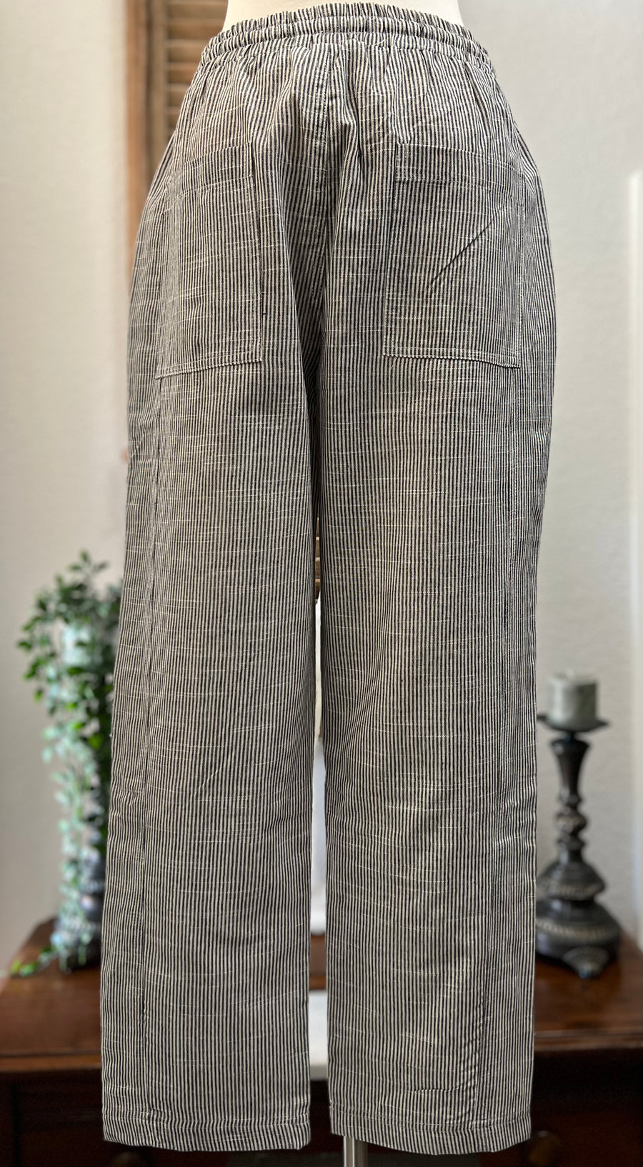 Amelia Wheaton Stripe Linen Crop Pant